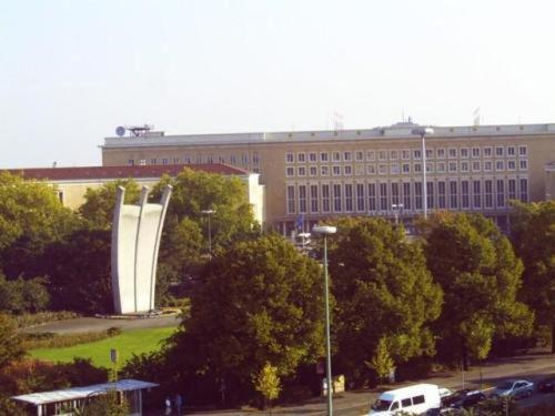 Hotel Columbia Berlin Exterior foto